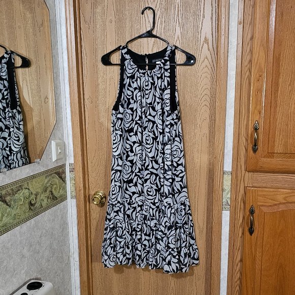 Covington Ladies Sleeveless Lined Dress - Picture 1 of 2